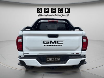 2025 GMC Canyon 4WD AT4