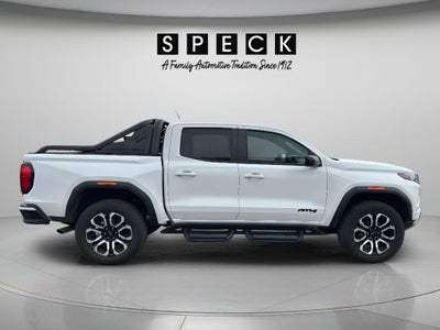 2025 GMC Canyon 4WD AT4