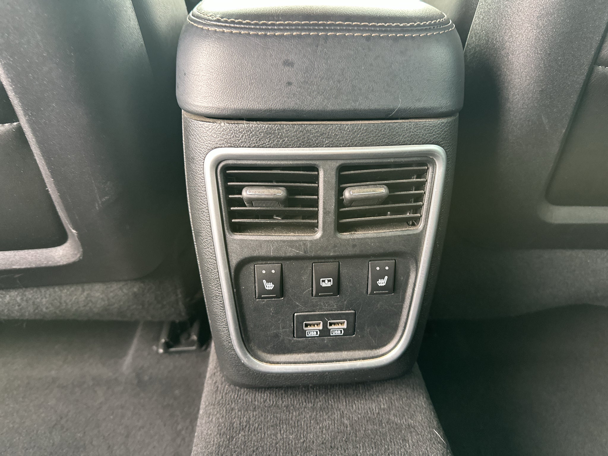 2022 Chrysler 300 300 Touring L