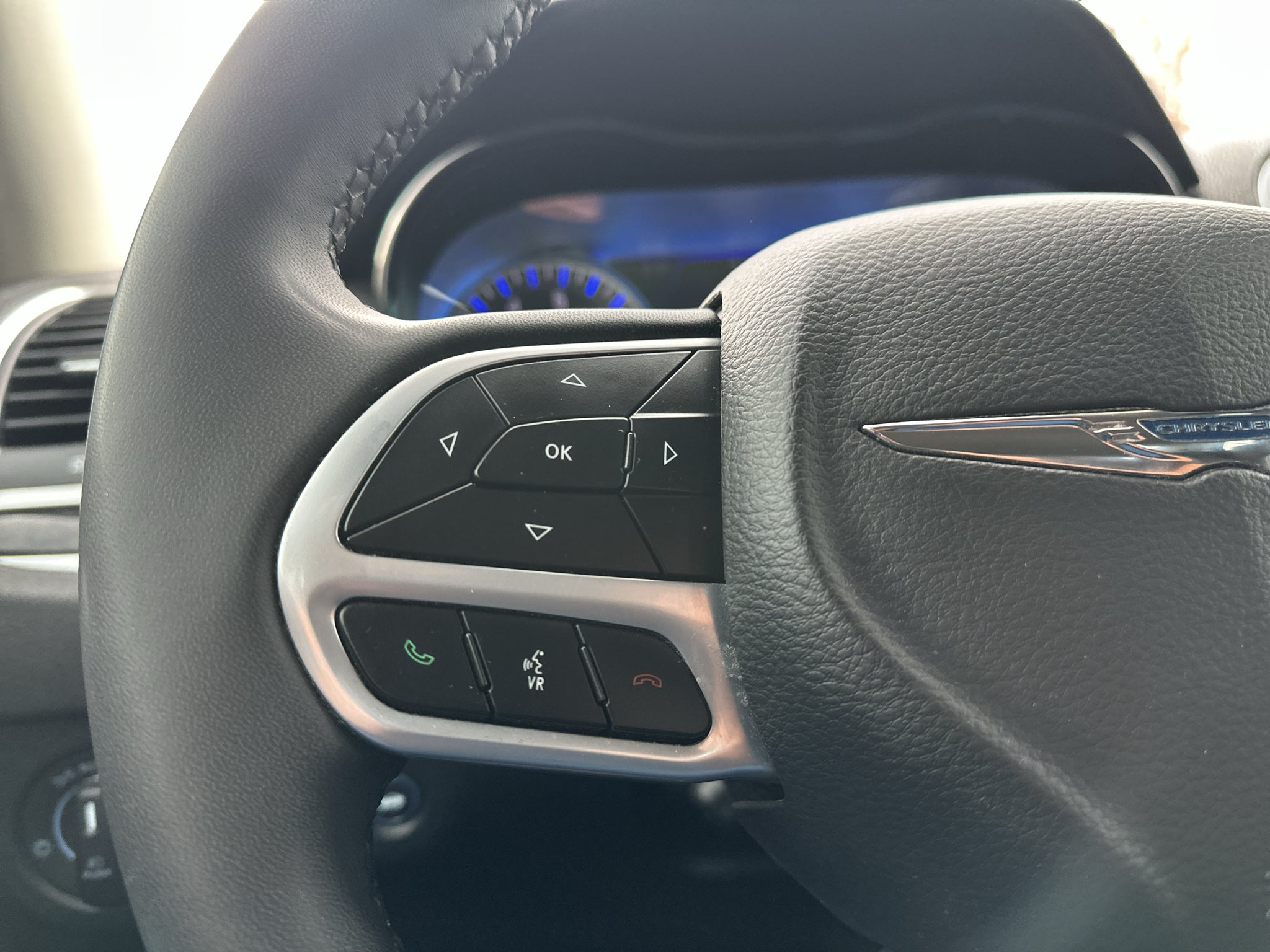2022 Chrysler 300 300 Touring L