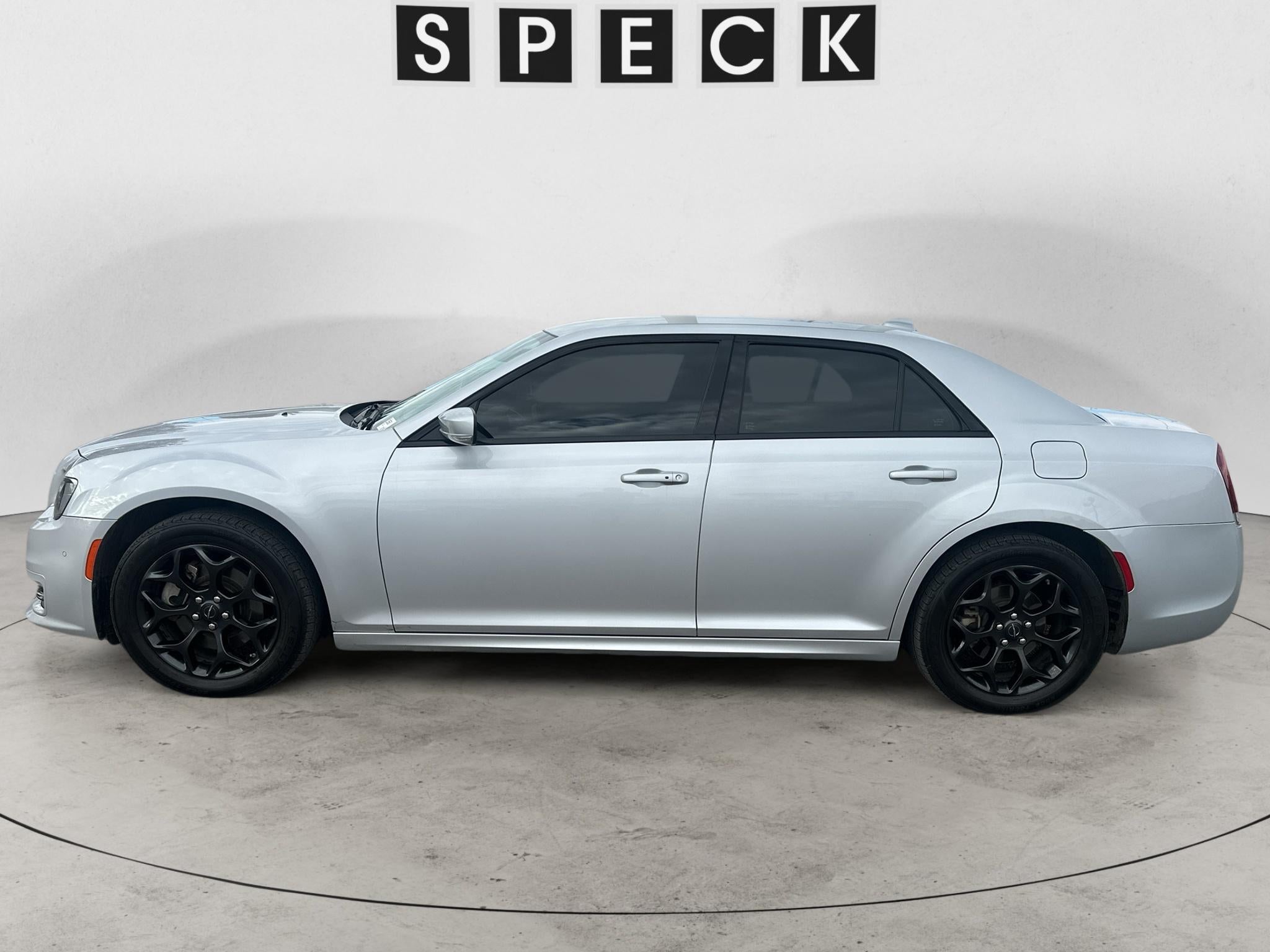 2022 Chrysler 300 300 Touring L