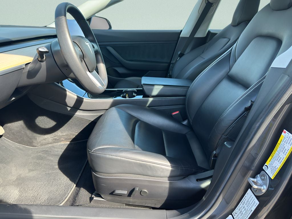 2019 Tesla Model 3 Mid Range