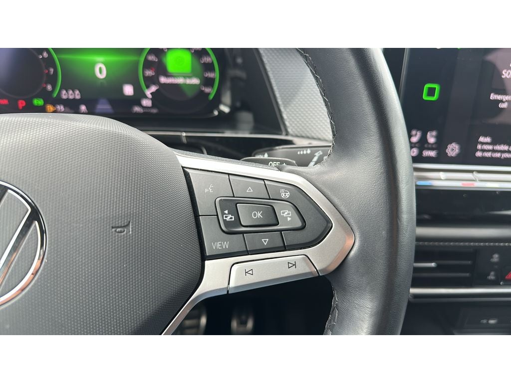 2024 Volkswagen Atlas Cross Sport 2.0T SEL Premium R-Line