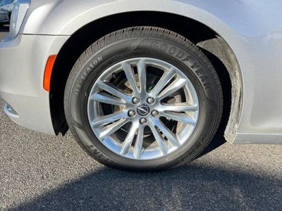 2017 Chrysler 300 300C