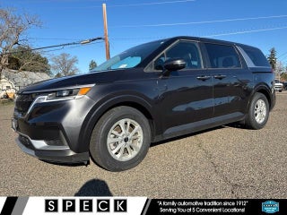 2024 Kia Carnival LX