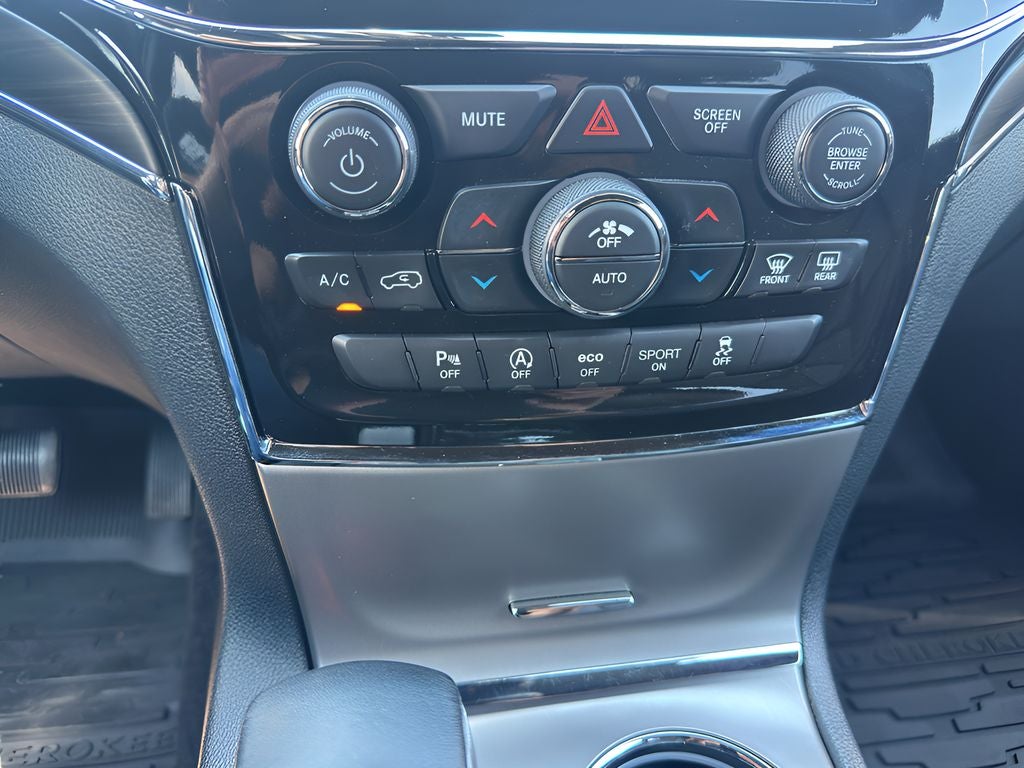 2022 Jeep Grand Cherokee WK Limited