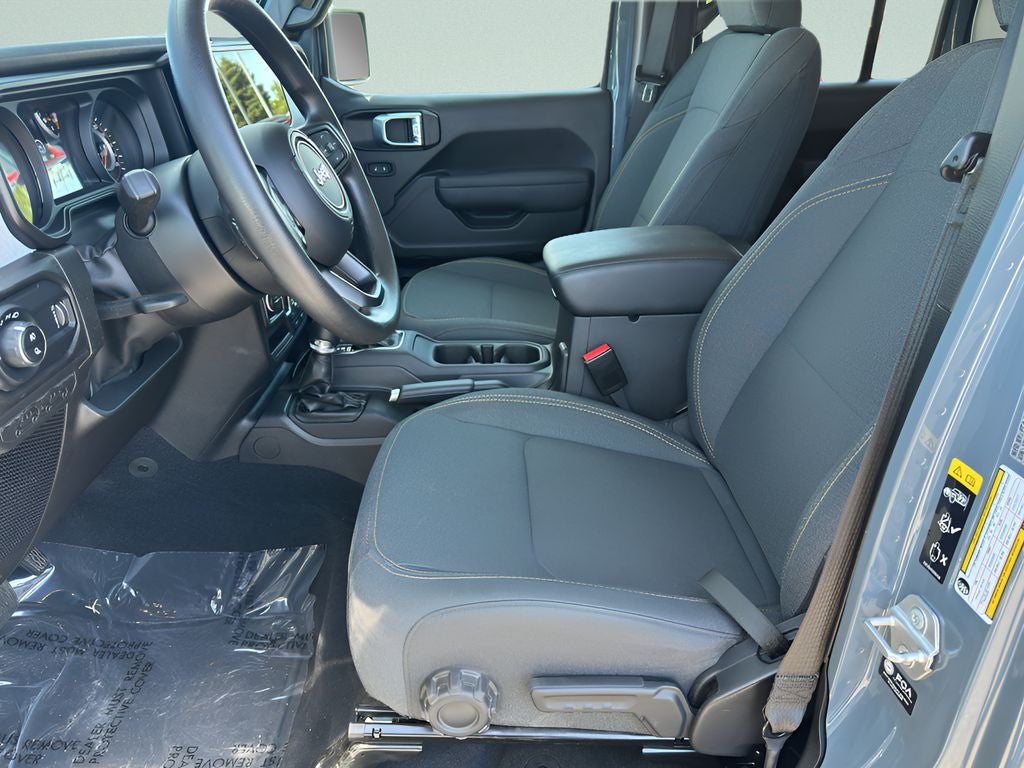 2025 Jeep Gladiator Nighthawk