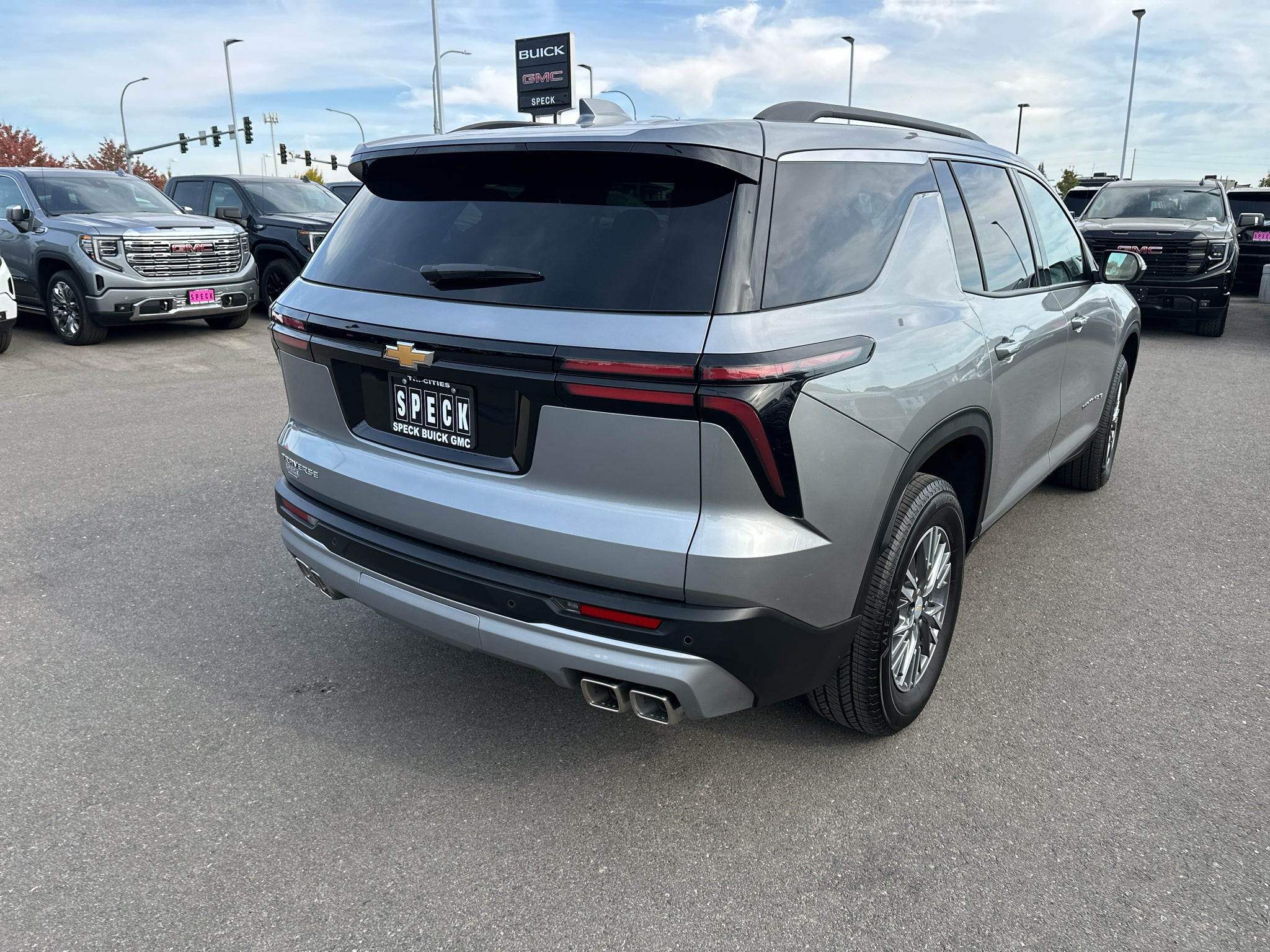 2026 Chevrolet Traverse LT