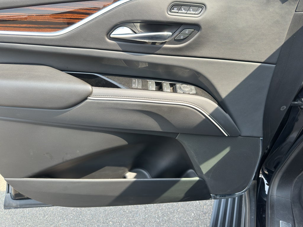 2022 Cadillac Escalade Premium Luxury