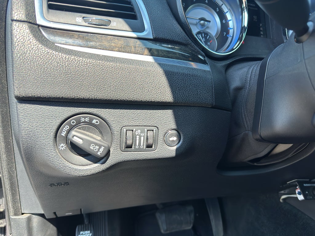 2014 Chrysler 300C 300C