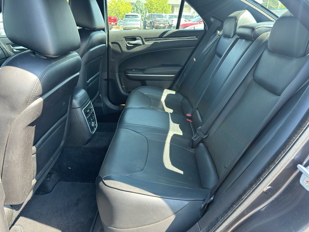 2014 Chrysler 300C 300C