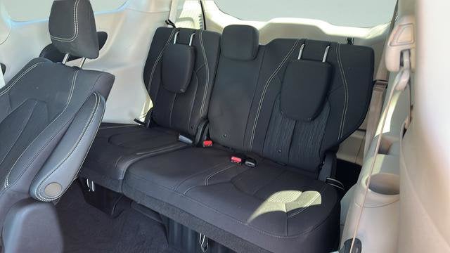 2020 Chrysler Voyager LX