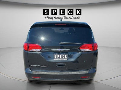 2020 Chrysler Voyager LX