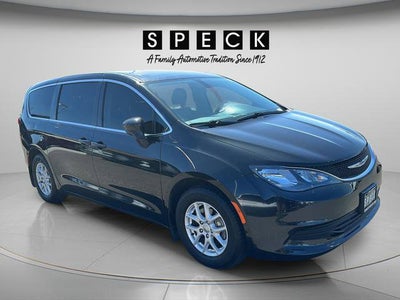 2020 Chrysler Voyager LX