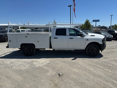 2026 RAM 3500 Chassis Tradesman/Big Horn