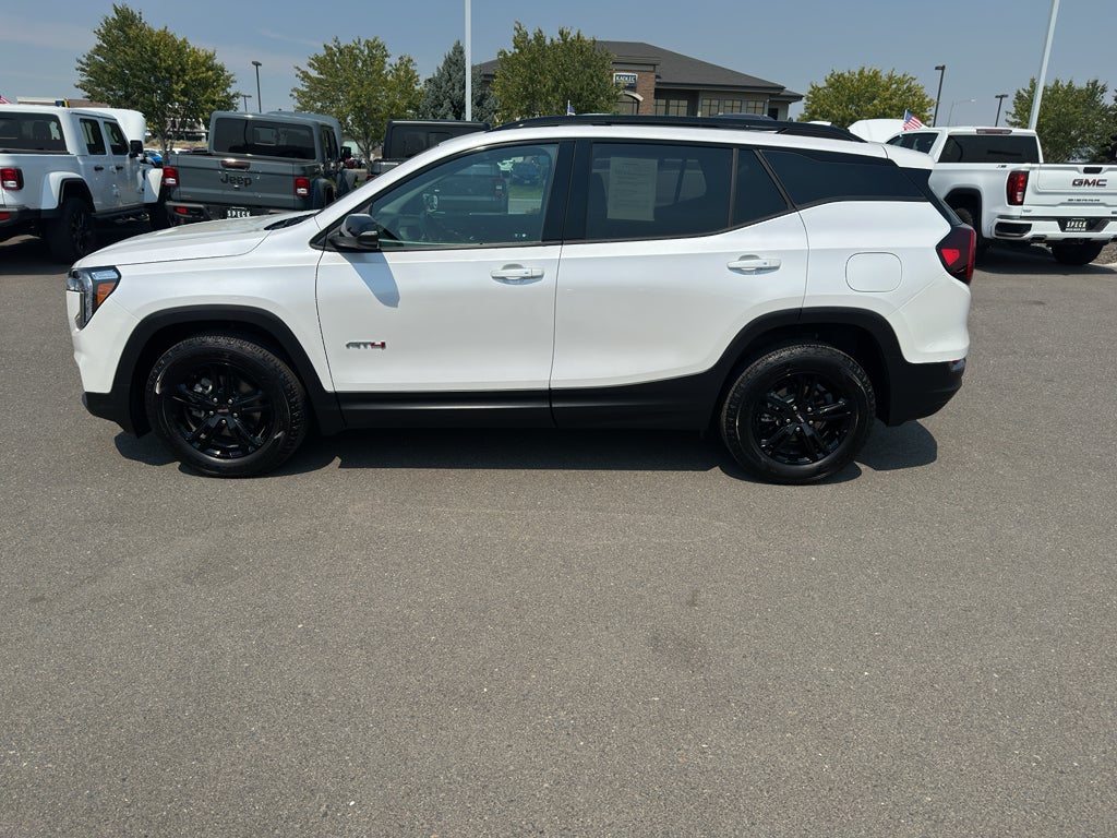 2023 GMC Terrain AT4