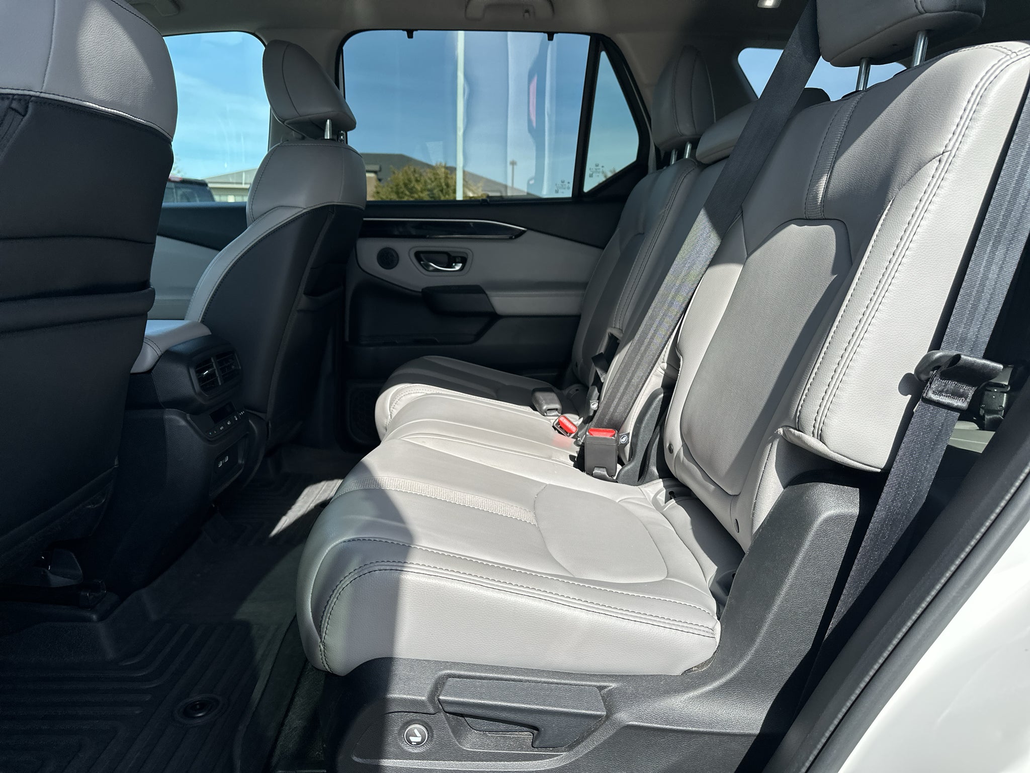 2023 Honda Pilot AWD EX-L 8 Passenger