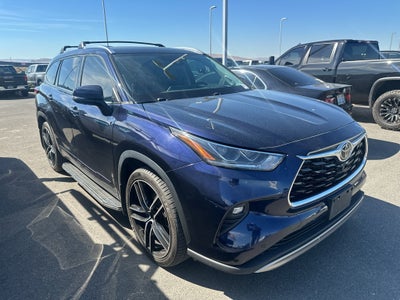 2022 Toyota Highlander Platinum