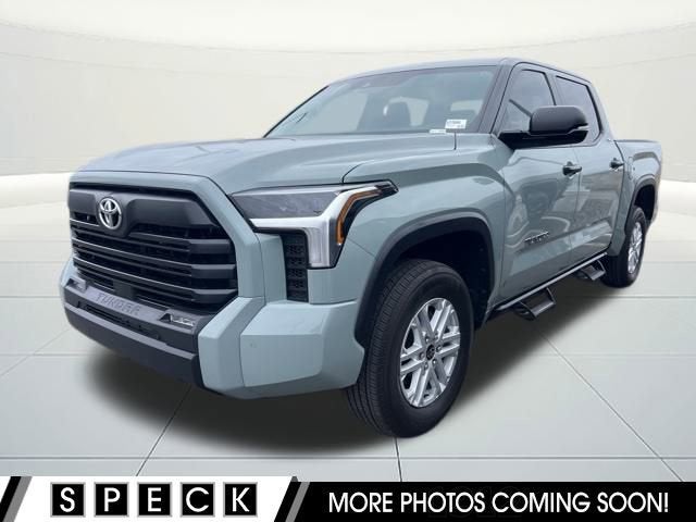 2024 Toyota Tundra 4WD SR5