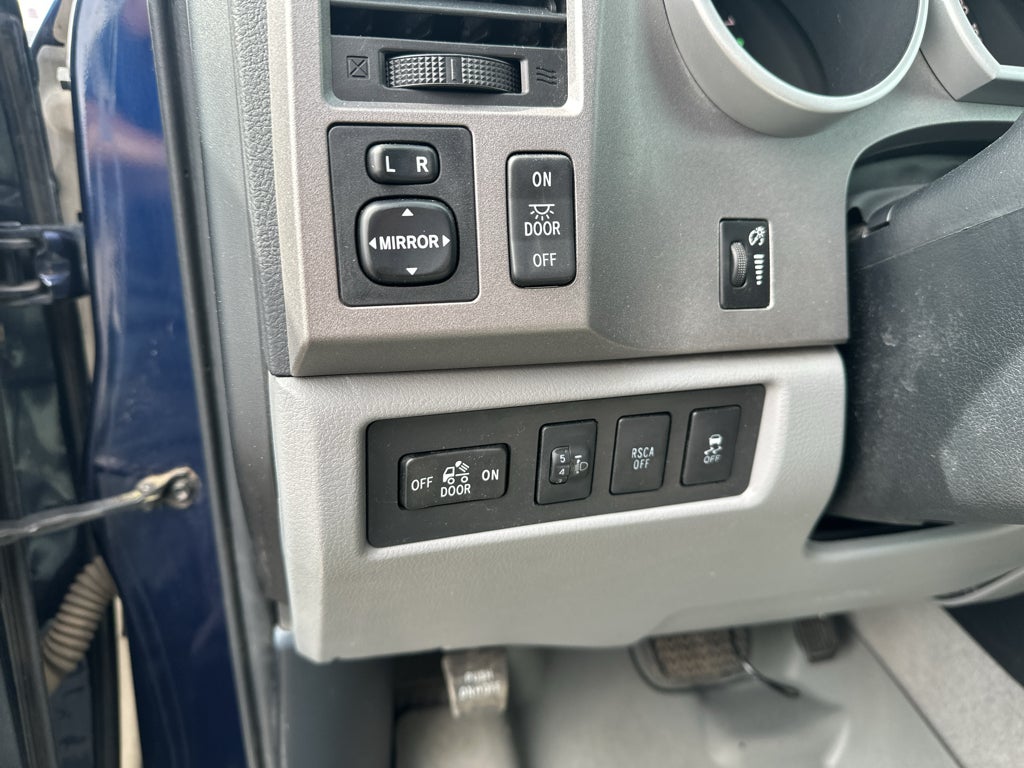 2011 Toyota Tundra Grade 4.6L V8