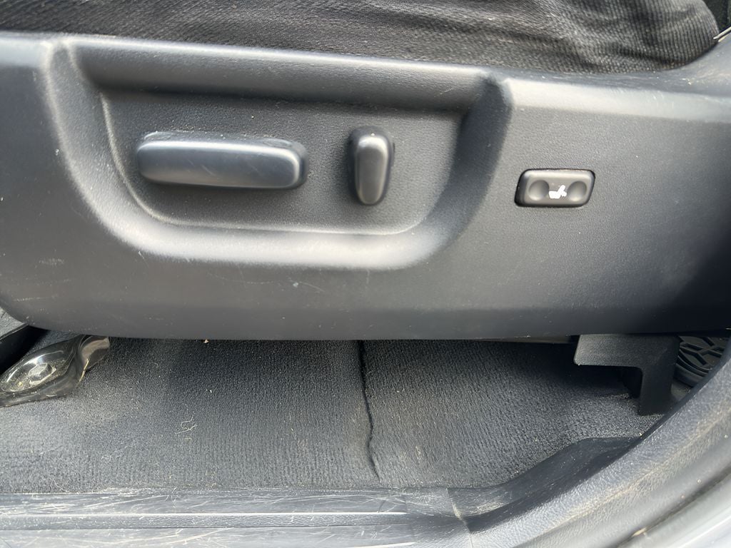 2012 Toyota Tundra Grade 5.7L V8