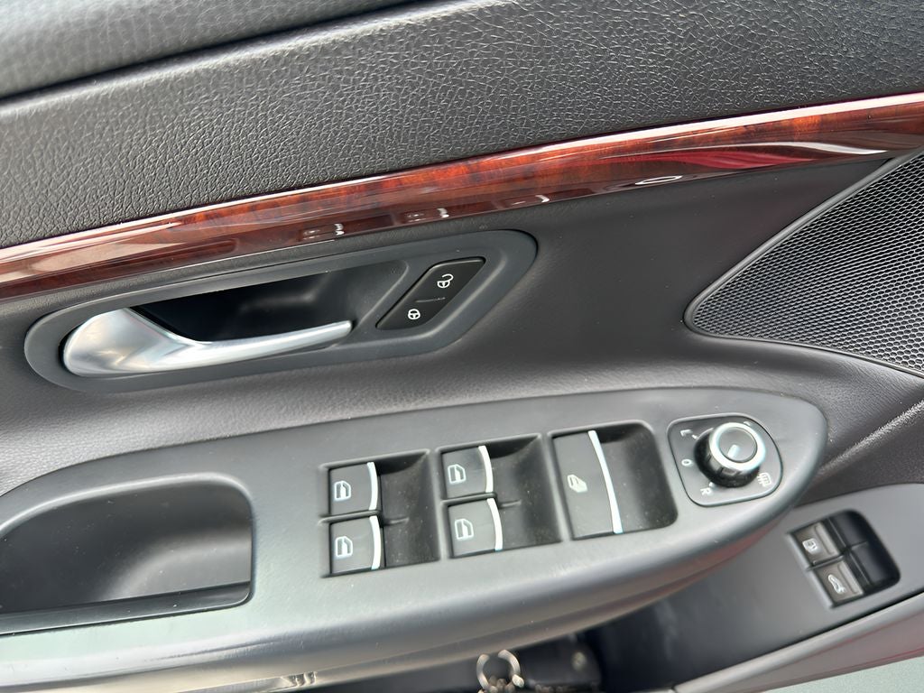 2012 Volkswagen Eos Lux
