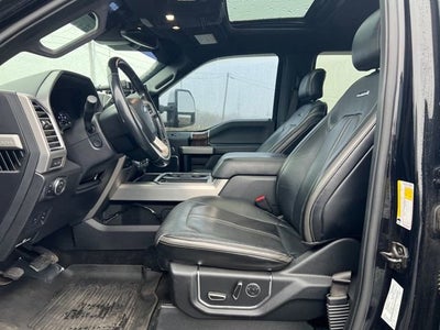 2017 Ford Super Duty F-350 DRW Lariat