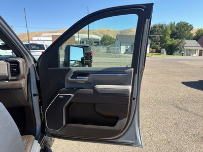 2025 Chevrolet Silverado 3500 HD LTZ DRW