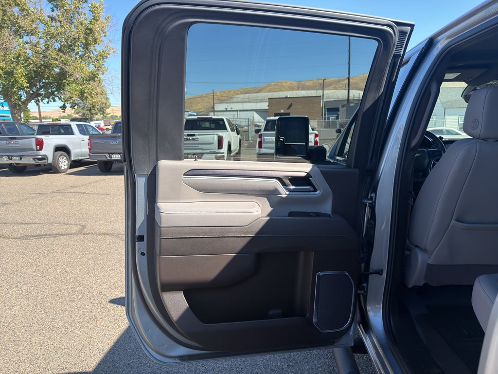 2025 Chevrolet Silverado 3500 HD LTZ DRW