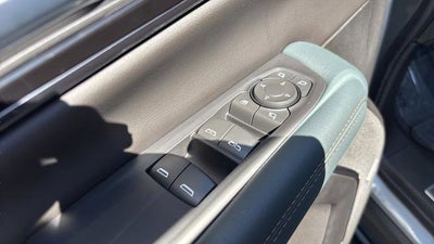 2025 GMC Yukon AT4