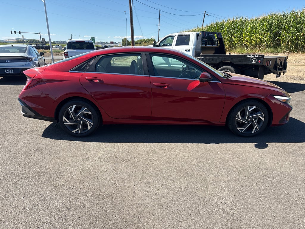 2024 Hyundai Elantra Limited