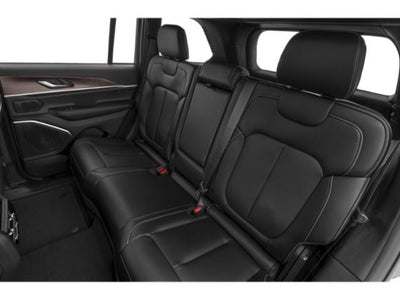 2026 Jeep Grand Cherokee Laredo 4x4