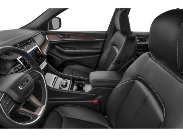 2026 Jeep Grand Cherokee Laredo 4x4