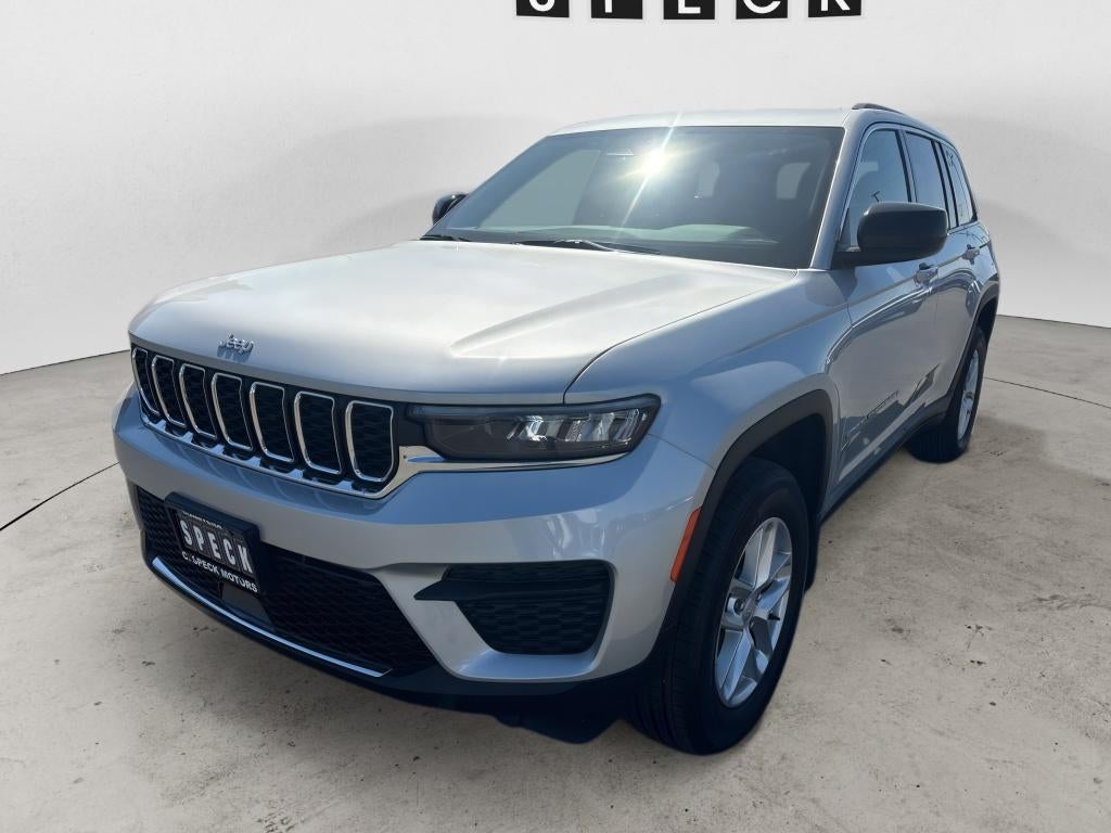 2026 Jeep Grand Cherokee GRAND CHEROKEE LAREDO X 4X4