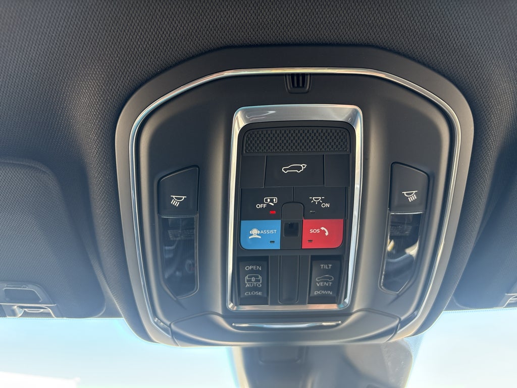 2026 Jeep Grand Cherokee GRAND CHEROKEE LAREDO X 4X4