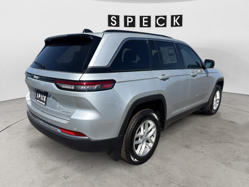 2026 Jeep Grand Cherokee GRAND CHEROKEE LAREDO X 4X4