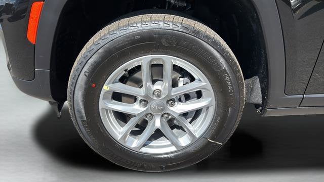 2026 Jeep Grand Cherokee GRAND CHEROKEE LAREDO 4X4