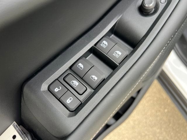 2025 Jeep Grand Cherokee GRAND CHEROKEE LAREDO 4X4