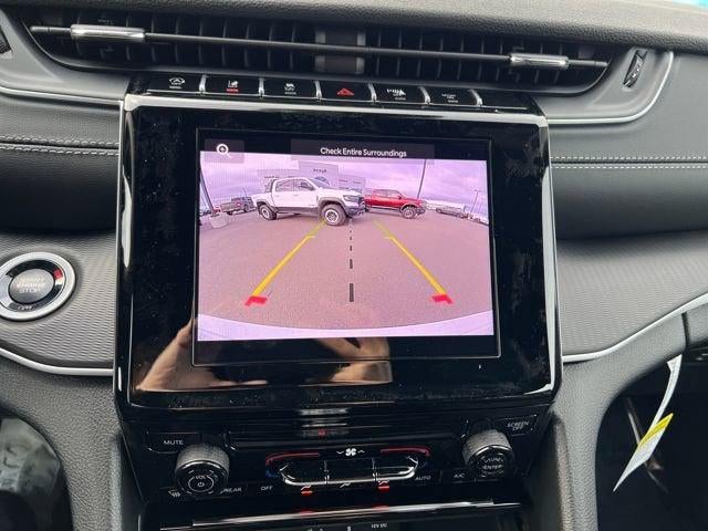 2025 Jeep Grand Cherokee GRAND CHEROKEE LAREDO 4X4