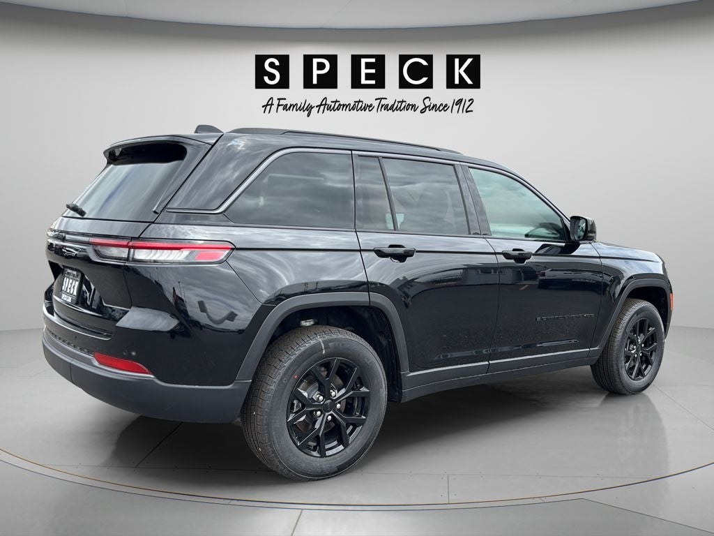 2026 Jeep Grand Cherokee GRAND CHEROKEE LAREDO ALTITUDE 4X4