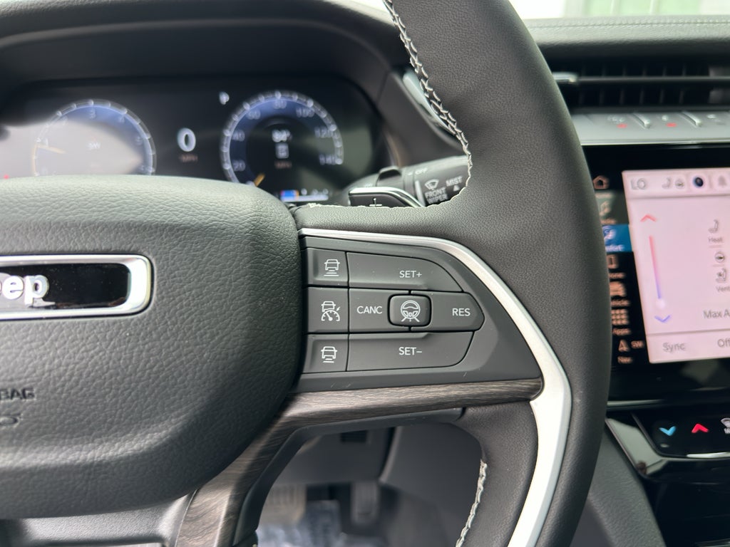 2026 Jeep Grand Cherokee GRAND CHEROKEE LIMITED RESERVE 4X4