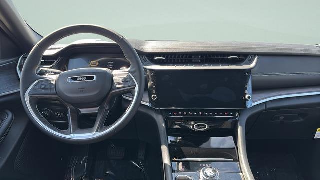 2026 Jeep Grand Cherokee GRAND CHEROKEE L LAREDO ALTITUDE 4X4