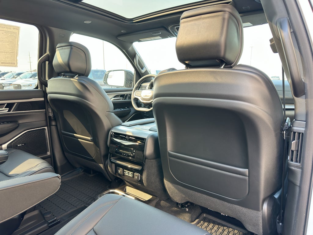 2026 Jeep Grand Wagoneer GRAND WAGONEER UPLAND 4X4