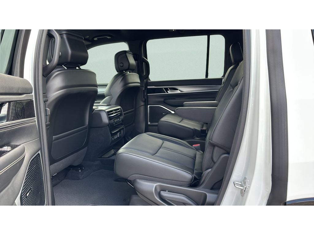 2026 Jeep Grand Wagoneer GRAND WAGONEER LIMITED ALTITUDE 4X4