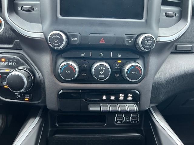 2020 RAM 1500 Big Horn Crew Cab 4x4 5'7' Box