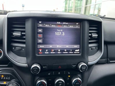 2020 RAM 1500 Big Horn Crew Cab 4x4 5'7' Box