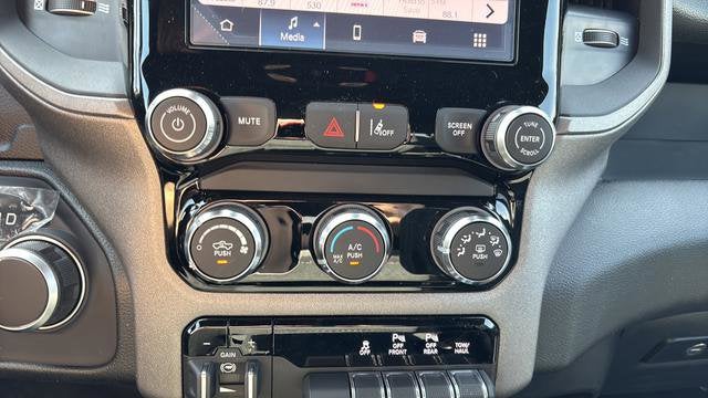 2026 RAM Ram 1500 RAM 1500 TRADESMAN CREW CAB 4X4 5'7' BOX