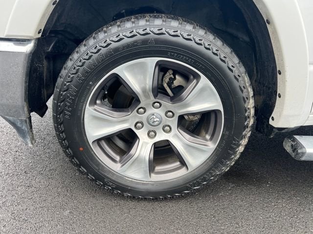 2021 RAM 1500 Laramie Crew Cab 4x4 6'4' Box