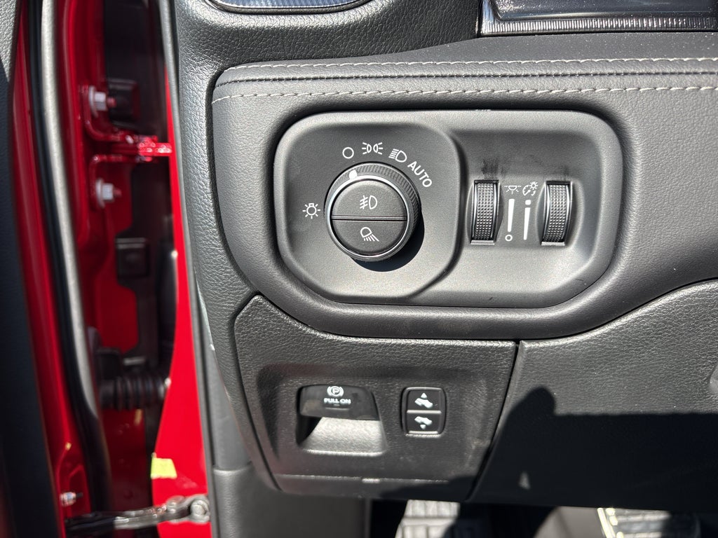 2027 RAM 1500 RAM 1500 TRX SRT CREW CAB 4X4 5'7' BOX