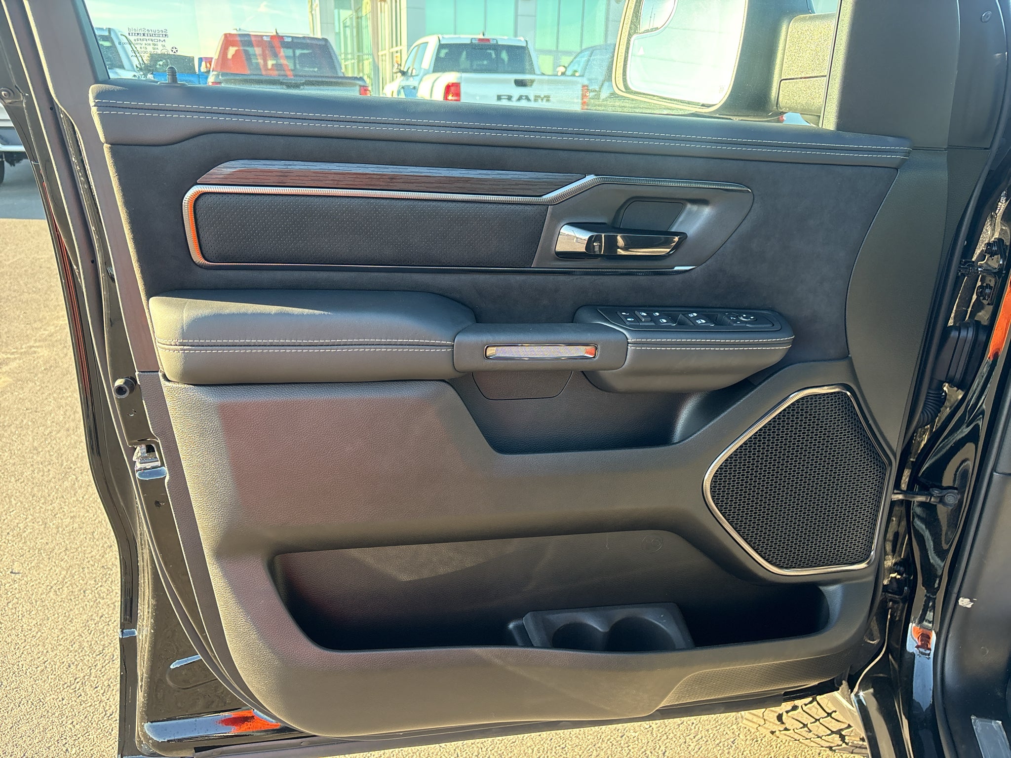 2027 RAM Ram 1500 RAM 1500 RHO CREW CAB 4X4 5'7' BOX